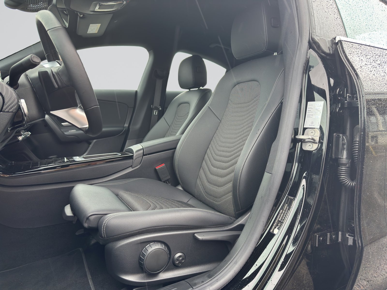 MERCEDES-BENZ CLA 180 7G-DCT, Mild-Hybrid Petrol/Electric, Second hand / Used, Automatic - 6