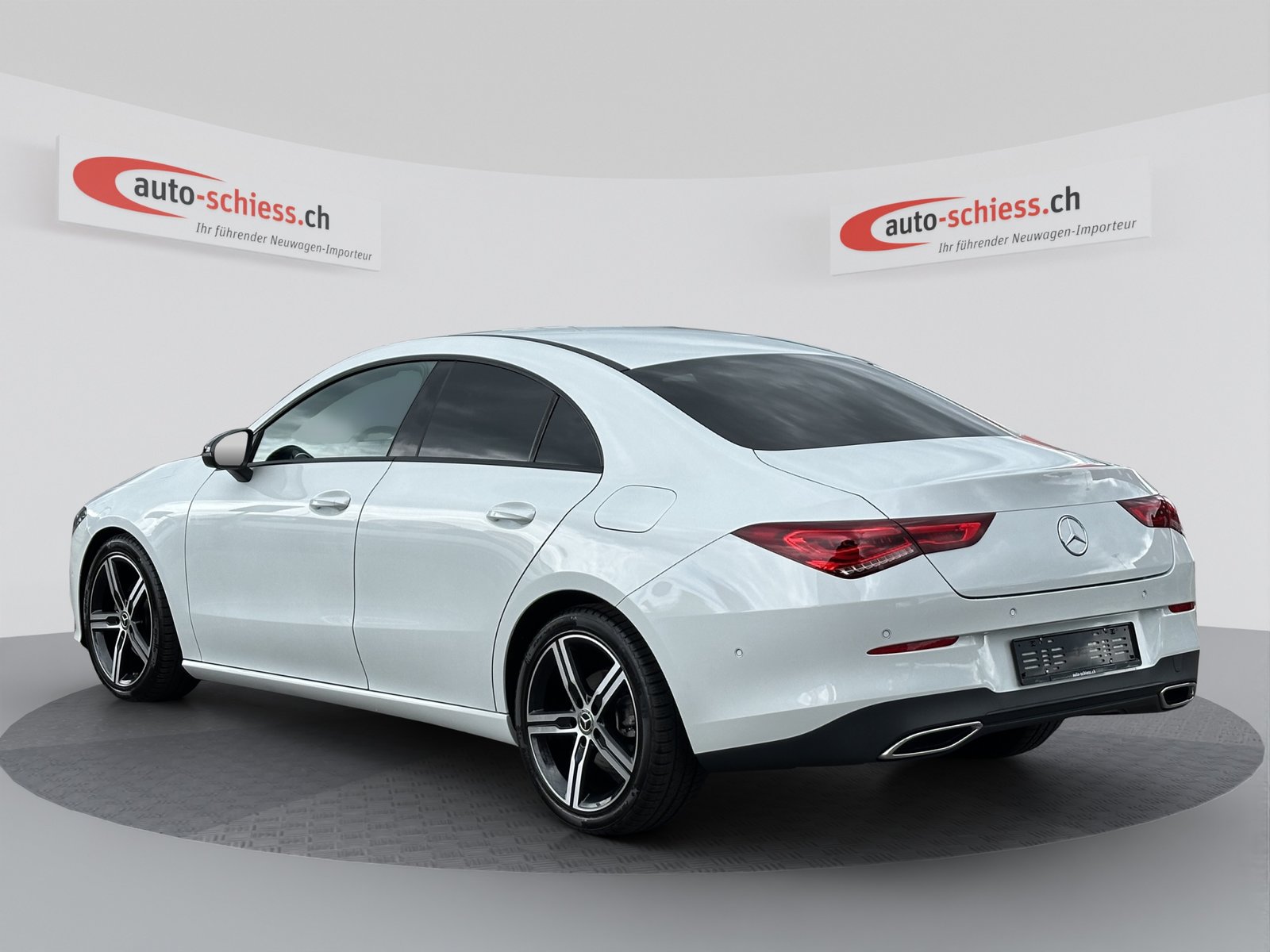 MERCEDES-BENZ CLA 180 Progressive Night 7G-DCT, Petrol, Second hand / Used, Automatic - 3
