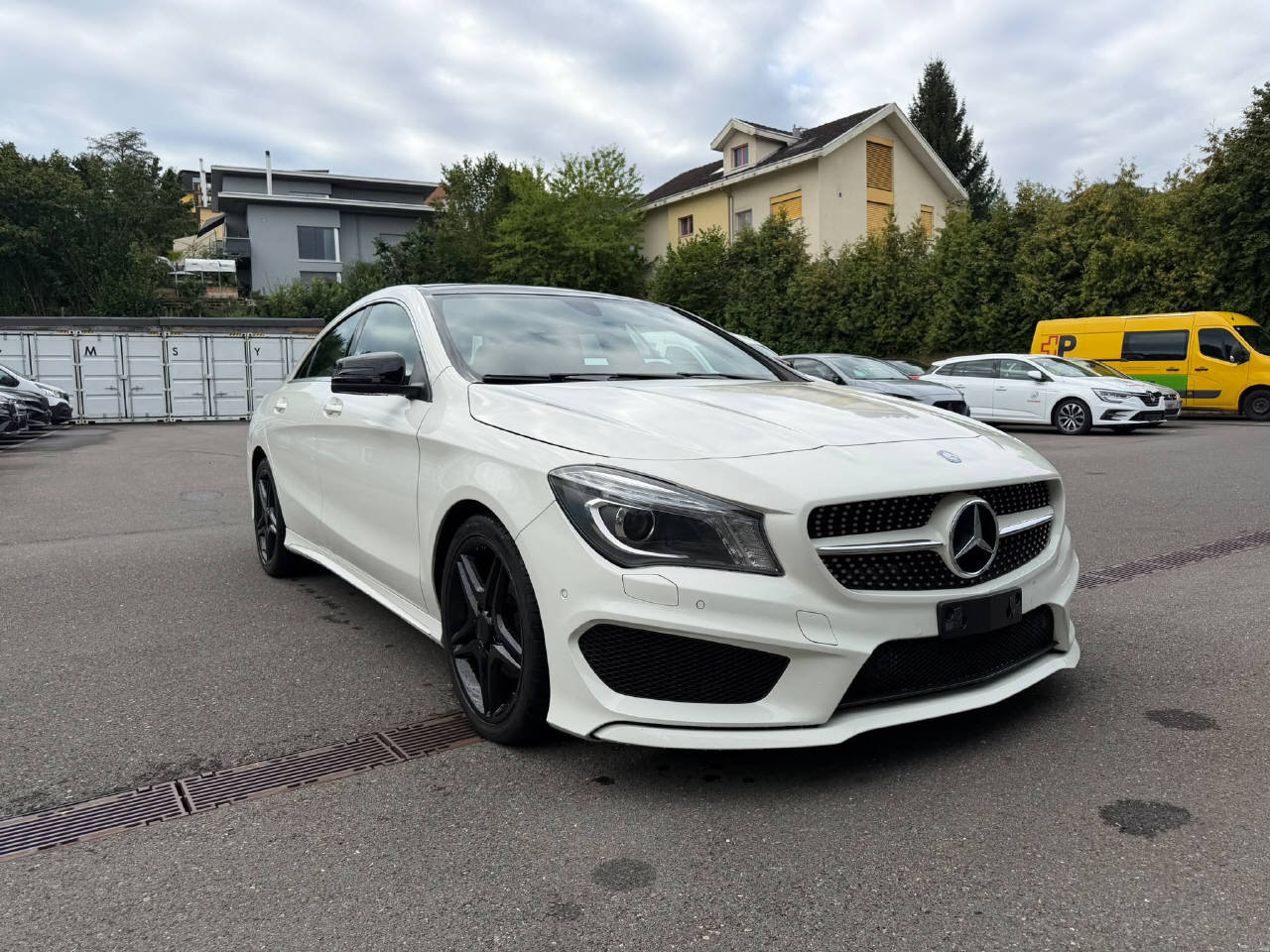 MERCEDES-BENZ CLA 180 AMG Line