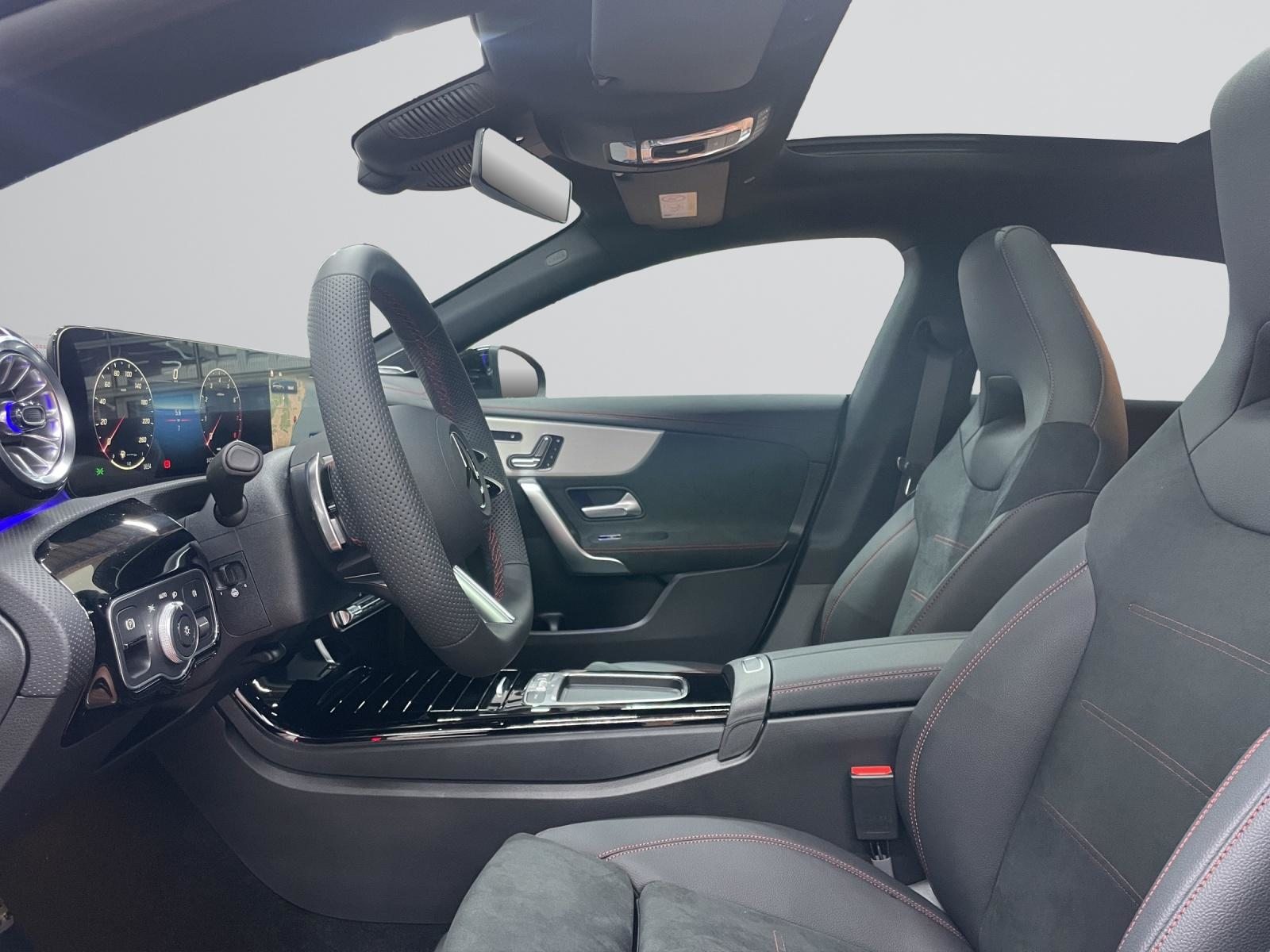 MERCEDES-BENZ CLA 200 Shooting Brake AMG Line, Petrol, Second hand / Used, Automatic - 4