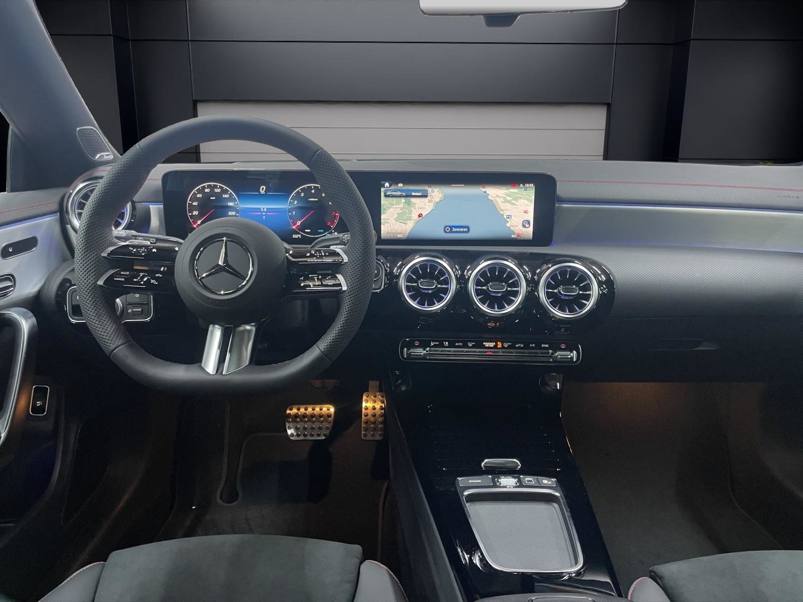 MERCEDES-BENZ CLA 200 Shooting Brake AMG Line, Petrol, Second hand / Used, Automatic - 5