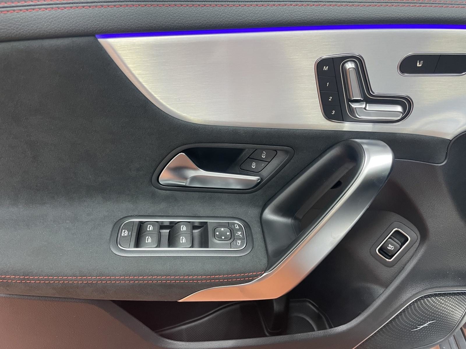 MERCEDES-BENZ CLA 200 Shooting Brake AMG Line, Petrol, Second hand / Used, Automatic - 7