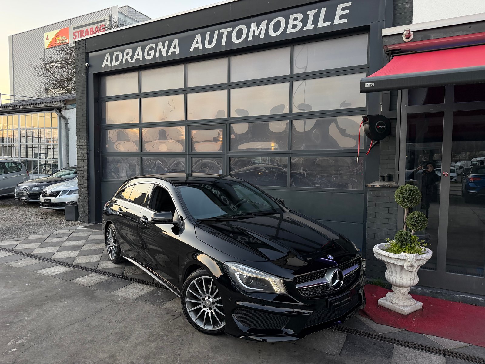 MERCEDES-BENZ CLA Shooting Brake 200 AMG Line 7G-DCT