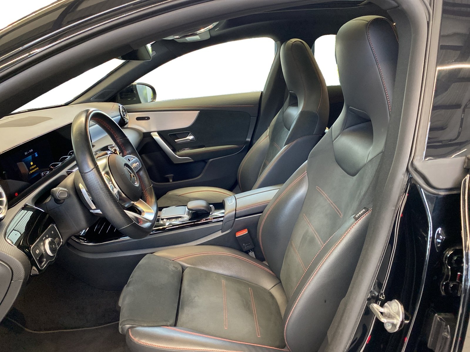 MERCEDES-BENZ CLA 200 AMG Line Shooting Brake, Essence, Occasion / Utilisé, Automatique - 7