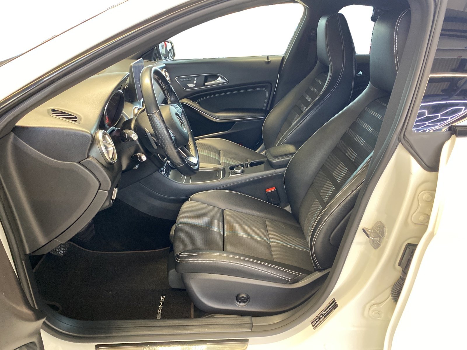 MERCEDES-BENZ CLA 200 Night Star Shooting Brake, Benzin, Occasion / Gebraucht, Automatik - 7