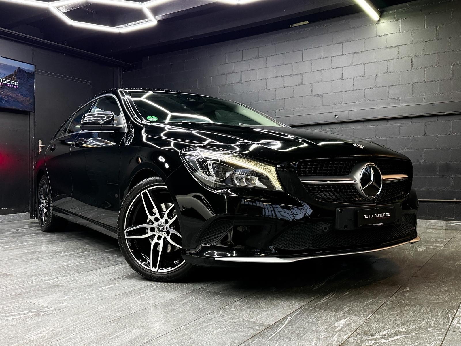 MERCEDES-BENZ CLA Shooting Brake 200 d AMG-Line 7G-DCT