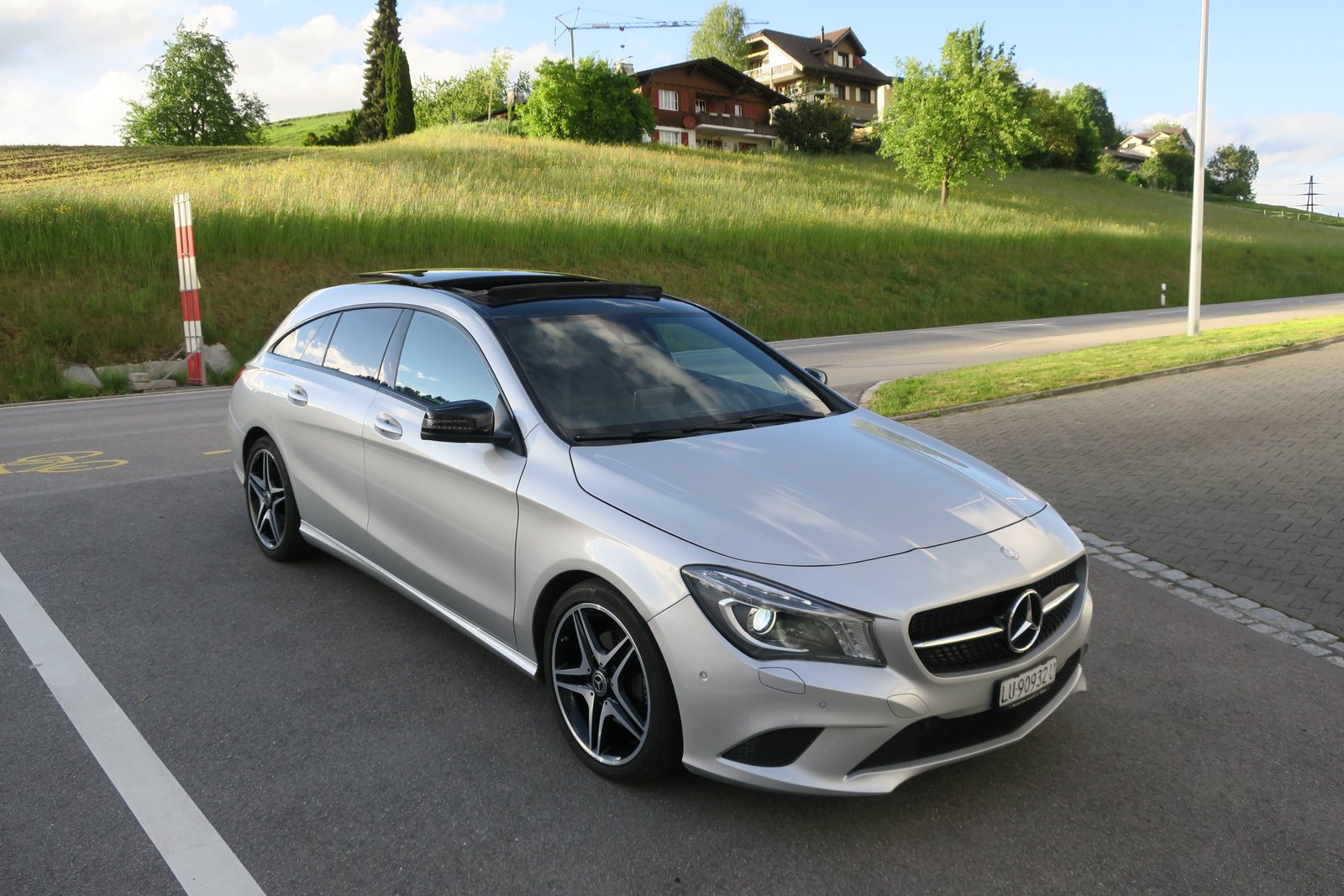 MERCEDES-BENZ CLA Shooting Brake 200 d Night Star 7G-DCT