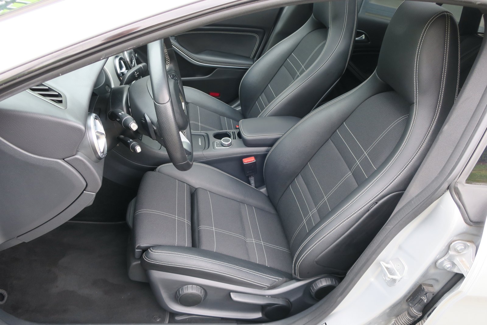 MERCEDES-BENZ CLA Shooting Brake 200 d Night Star 7G-DCT, Diesel, Occasioni / Usate, Automatico - 5