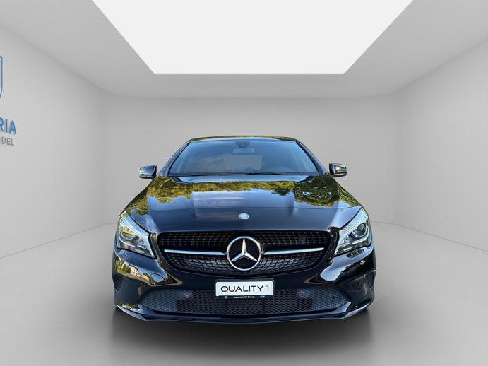 MERCEDES-BENZ CLA Shooting Brake 200 d Night Star, Diesel, Second hand / Used, Manual