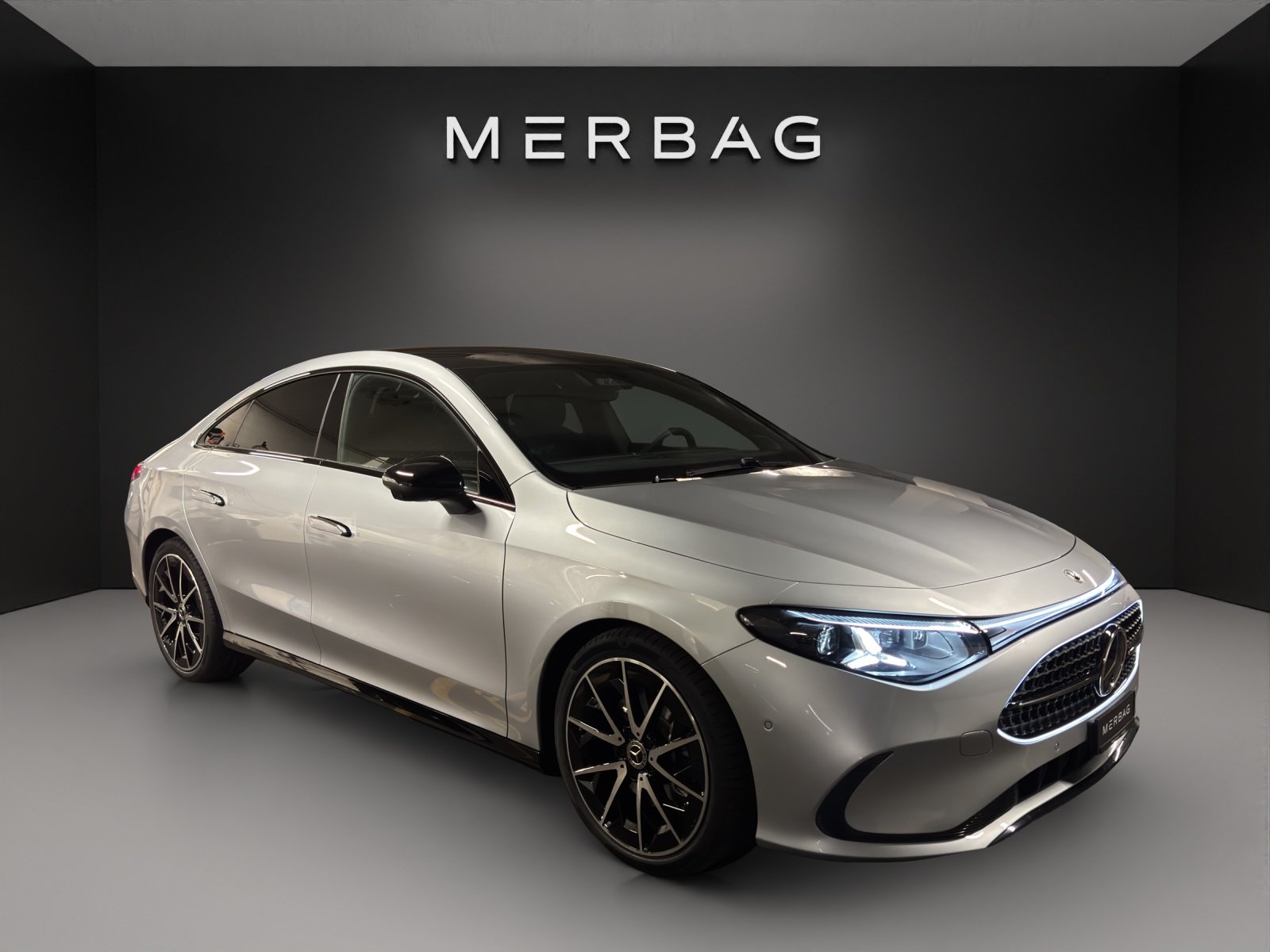 MERCEDES-BENZ CLA 200 8G-DCT 4Matic