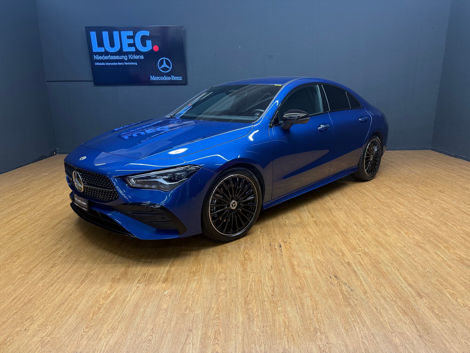 MERCEDES-BENZ CLA 200 - AMG / Rückfahrkamera / Soundsystem / Ambiente-Lich