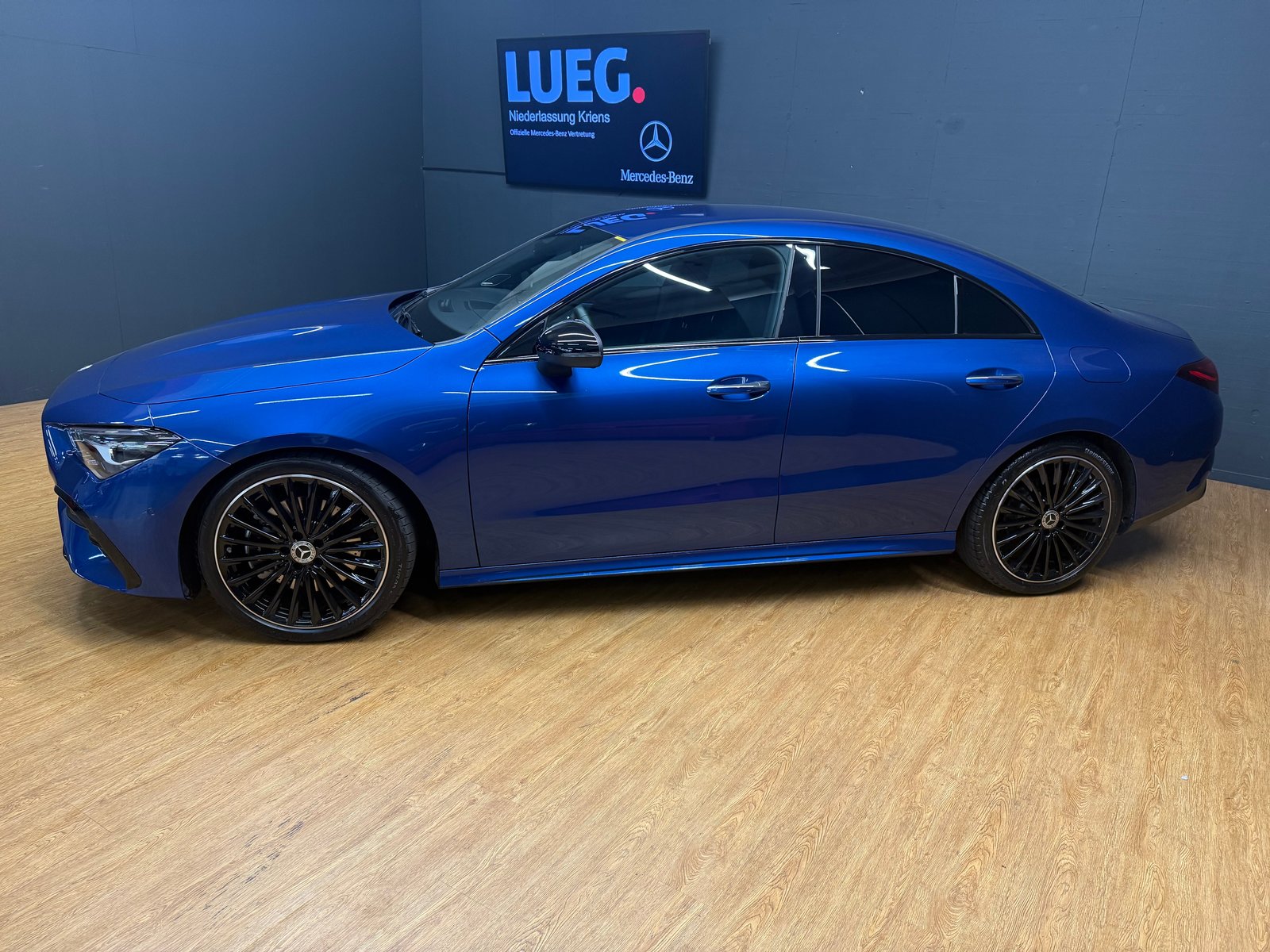MERCEDES-BENZ CLA 200 - AMG / Rückfahrkamera / Soundsystem, Mild-Hybrid Benzin/Elektro, Occasion / Gebraucht, Automatik - 3
