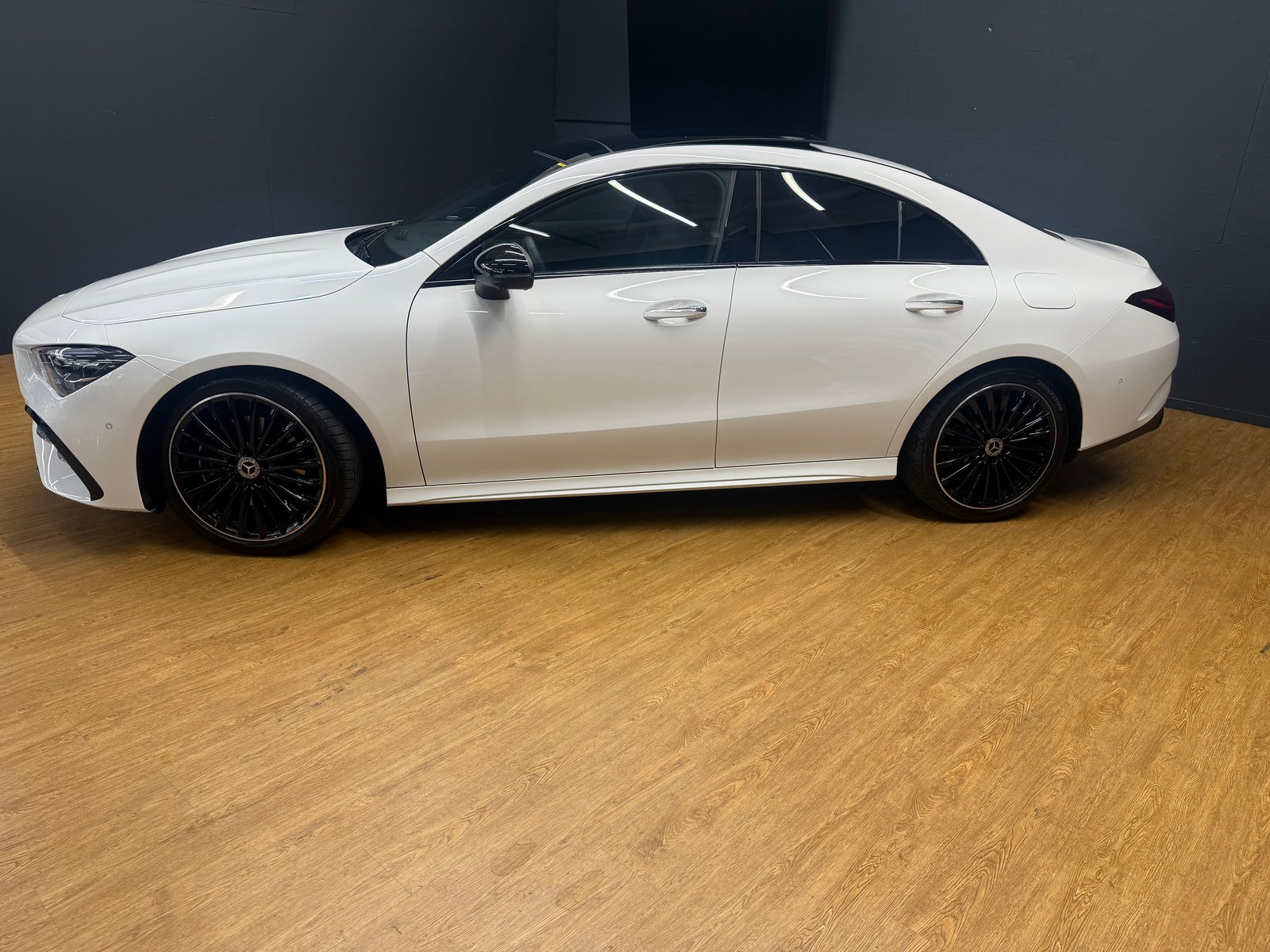 MERCEDES-BENZ CLA 200 - AMG / Panorama-Dach / 360 Grad Kamera / Soundsyste, Mild-Hybrid Petrol/Electric, Second hand / Used, Automatic - 4