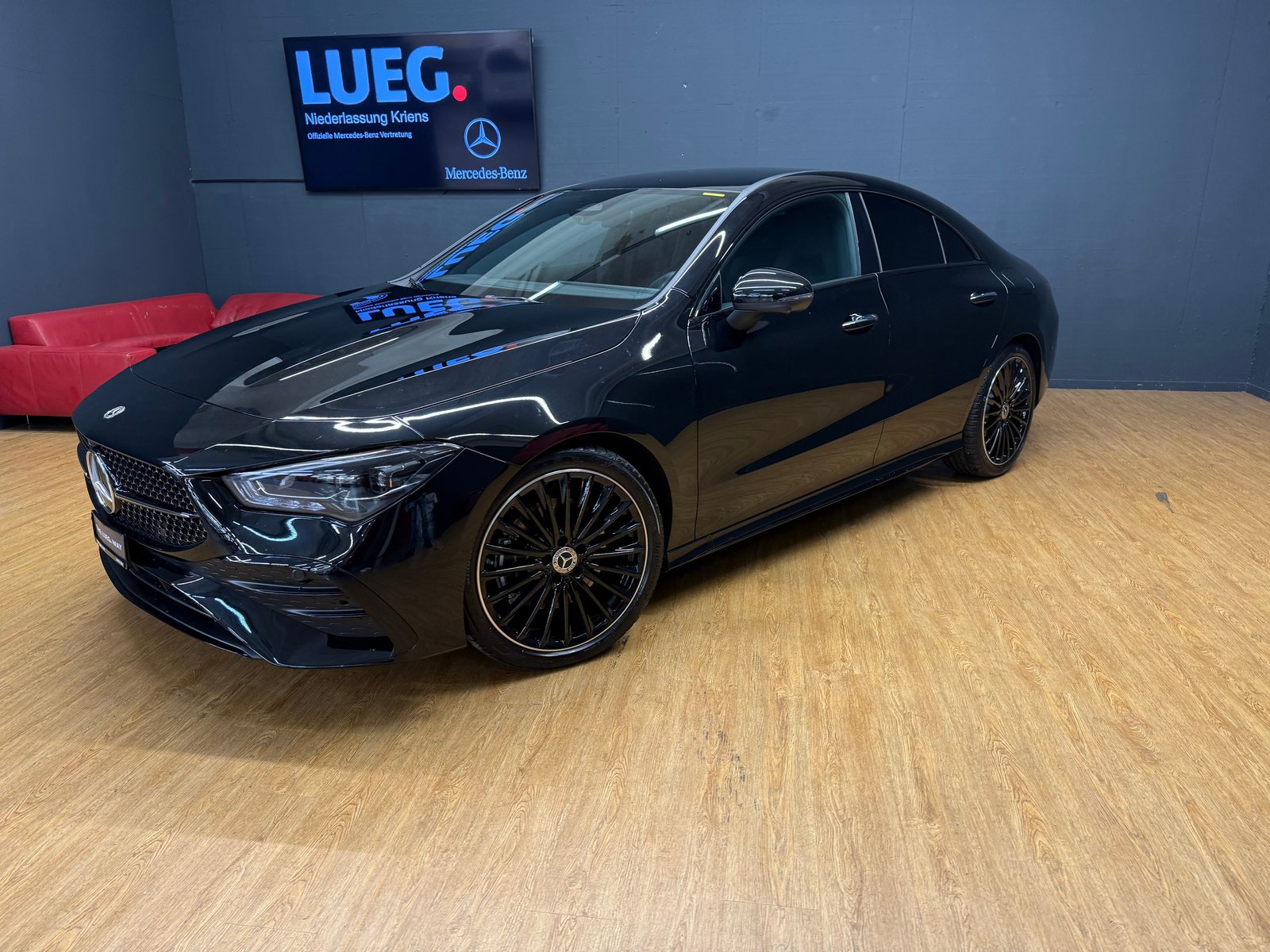 MERCEDES-BENZ CLA 200 - AMG / DISTRONIC / 360 Grad Kamera / Multibeam LED, Mild-Hybrid Benzin/Elektro, Occasion / Gebraucht, Automat - 2