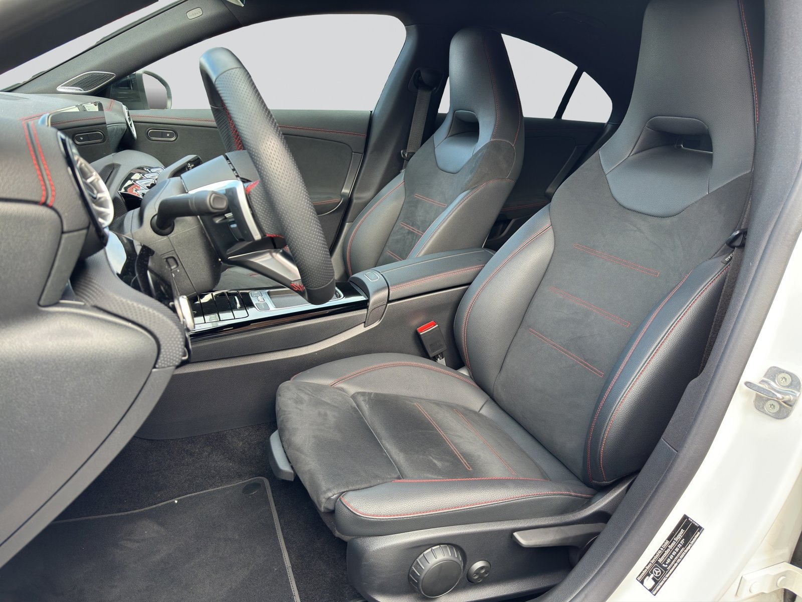 MERCEDES-BENZ CLA 200i AMG Night 7G-DCT, Mild-Hybrid Benzin/Elektro, Occasion / Gebraucht, Automatik - 6