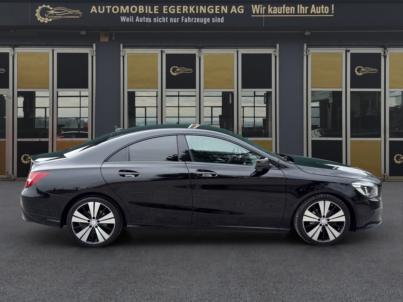 MERCEDES-BENZ CLA 200 Urban, Petrol, Second hand / Used, Automatic - 4