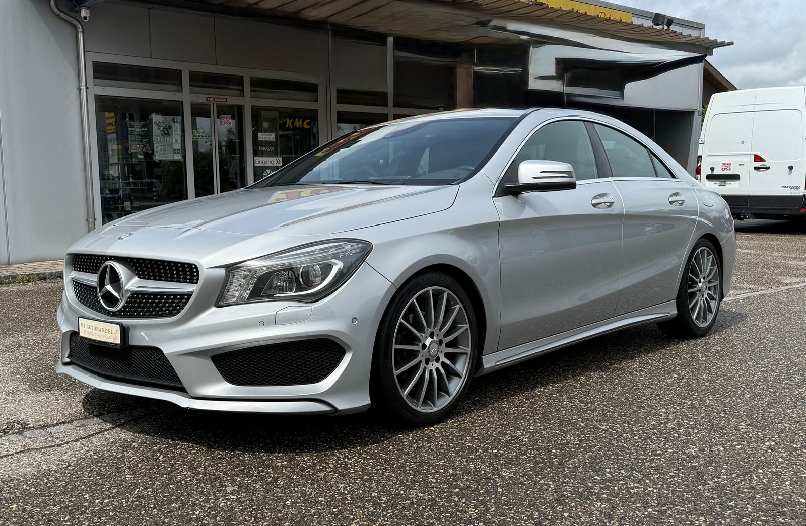 MERCEDES-BENZ CLA 200 AMG Line 7G-DCT
