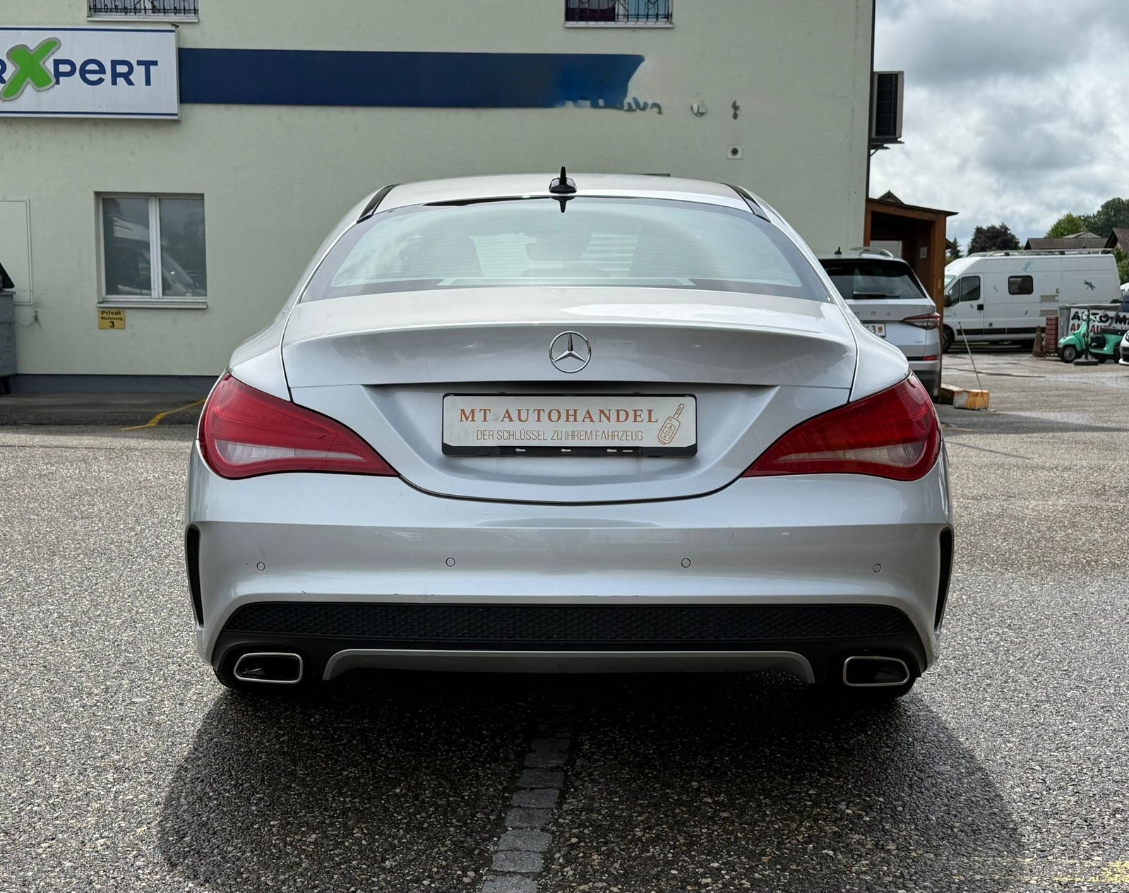 MERCEDES-BENZ CLA 200 AMG Line 7G-DCT, Benzin, Occasion / Gebraucht, Automatik - 3