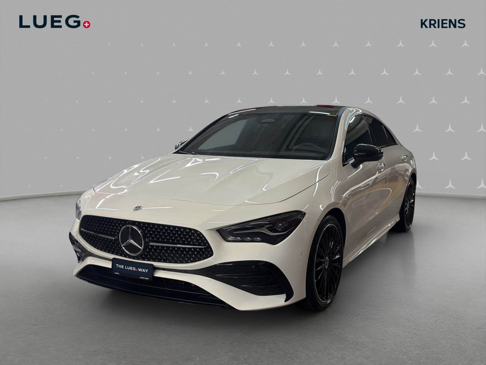 MERCEDES-BENZ CLA 200 - AMG / Rückfahrkamera / Panorama-Dac