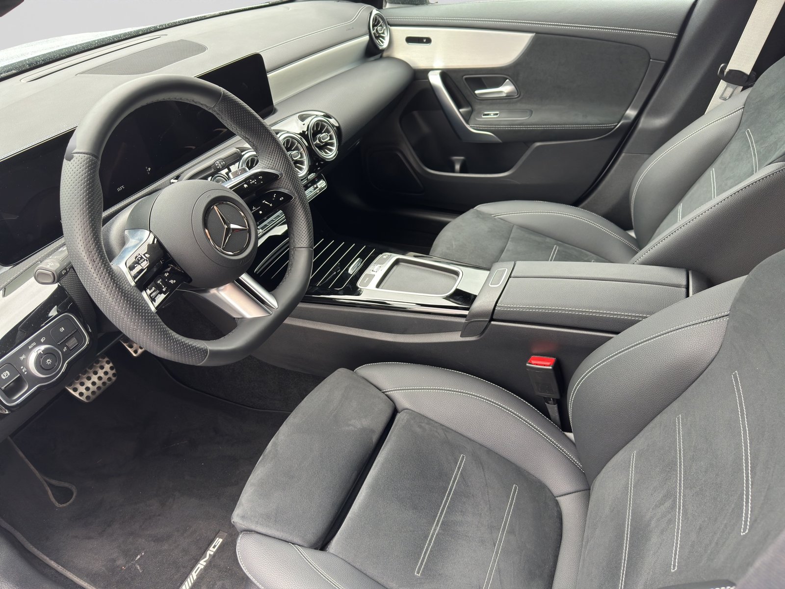 MERCEDES-BENZ CLA 200 Coupe 7G-DCT AMG-Line Night, Hybride Leggero Benzina/Elettrica, Occasioni / Usate, Automatico - 7