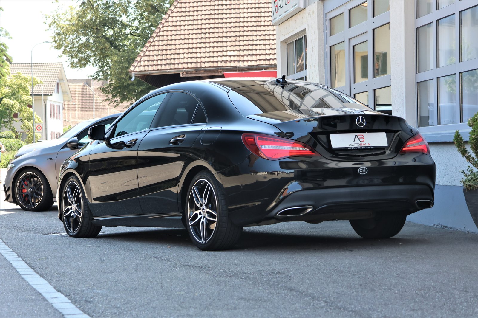 MERCEDES-BENZ CLA 200 Night Star 7G-DCT, Benzin, Occasion / Gebraucht, Automatik - 3