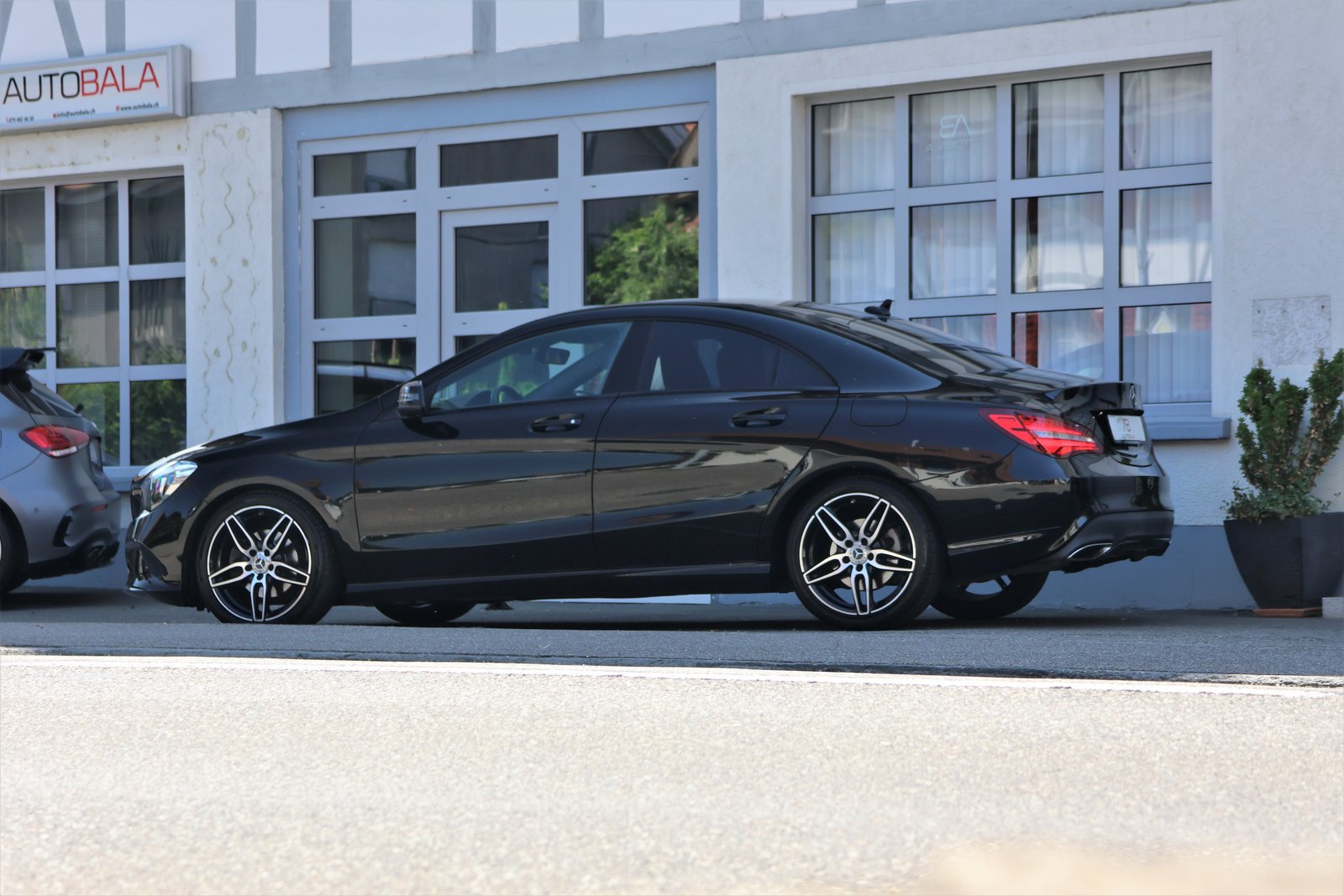 MERCEDES-BENZ CLA 200 Night Star 7G-DCT, Benzin, Occasion / Gebraucht, Automatik - 4
