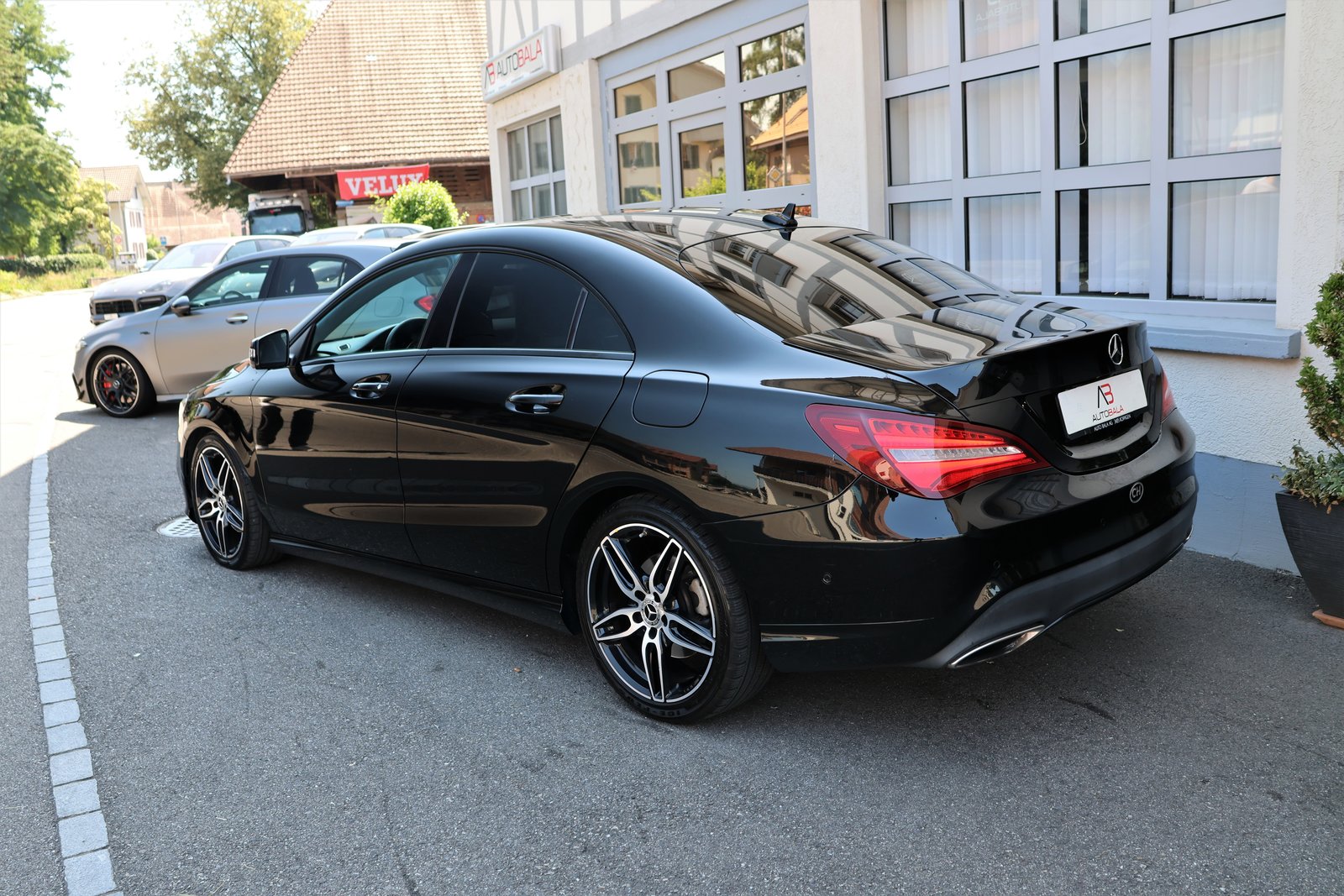 MERCEDES-BENZ CLA 200 Night Star 7G-DCT, Benzin, Occasion / Gebraucht, Automatik - 7