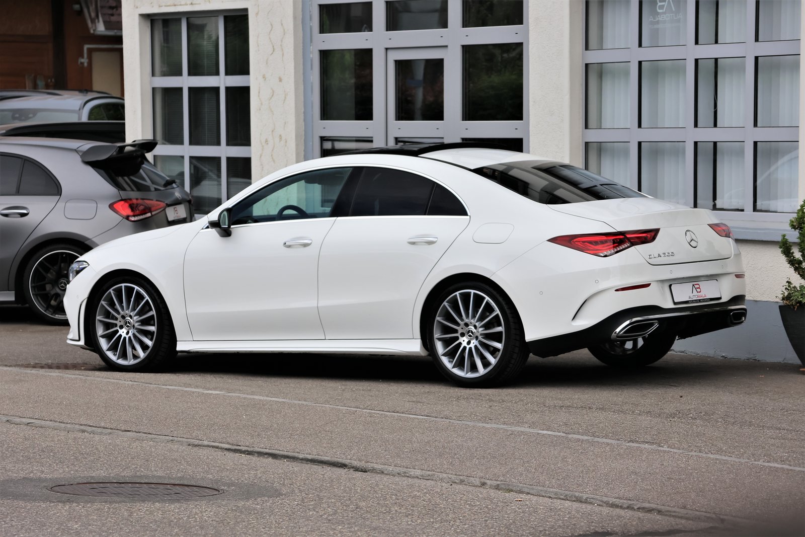 MERCEDES-BENZ CLA 200 AMG Line 7G-DCT, Petrol, Second hand / Used, Automatic - 5