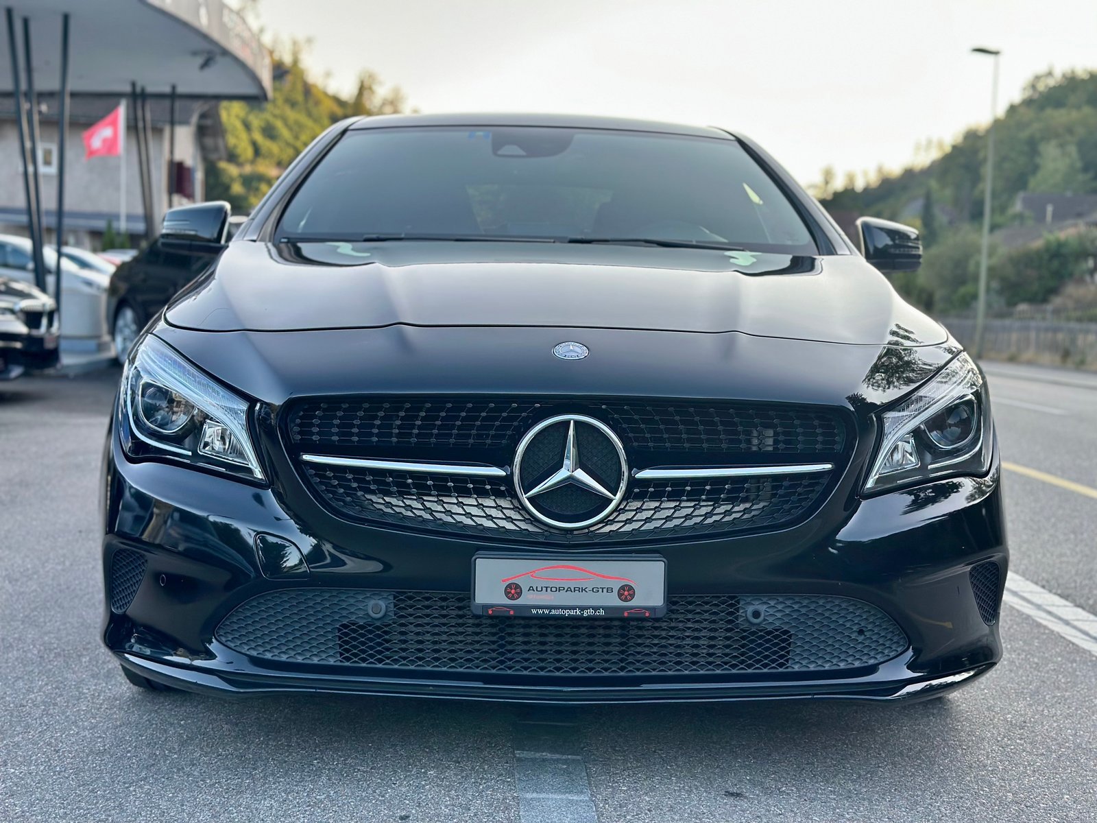 MERCEDES-BENZ CLA 200 d Night Star 7G-DCT, Diesel, Occasion / Utilisé, Automatique - 3