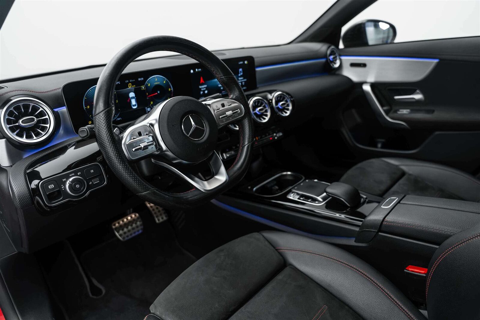 MERCEDES-BENZ CLA 200 d AMG Line 8G-DCT, Diesel, Occasion / Gebraucht, Automatik - 6