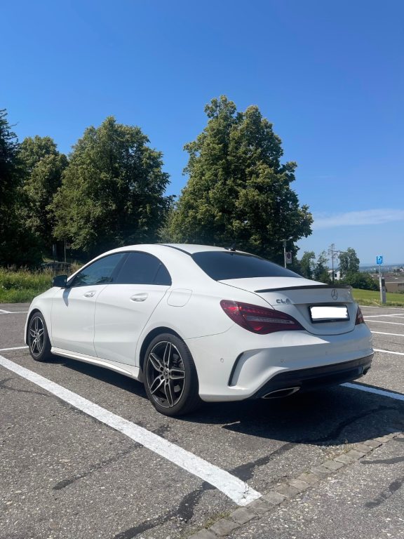 MERCEDES-BENZ Cla 200 AMG Line