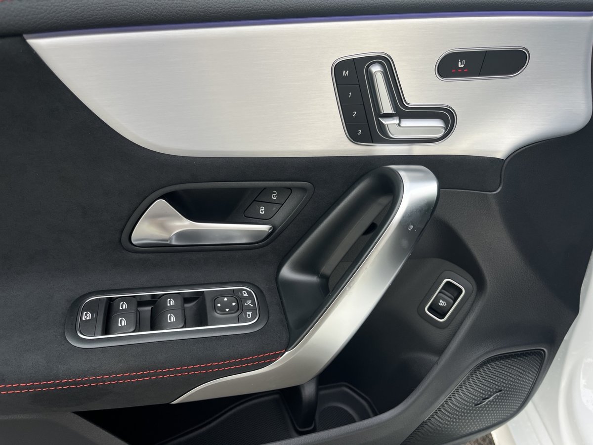 MERCEDES-BENZ CLA 200 Coupé, Mild-Hybrid Petrol/Electric, Ex-demonstrator, Automatic - 6