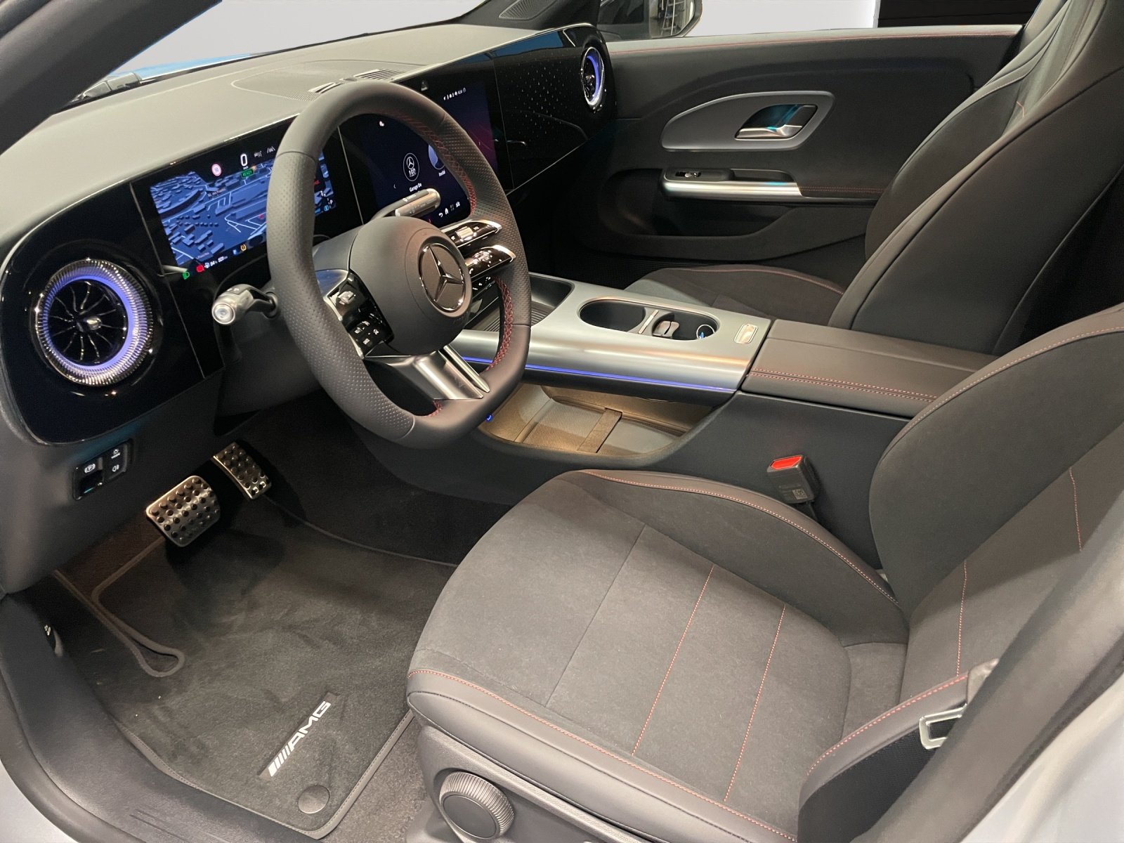 MERCEDES-BENZ CLA 200 8G-DCT, Benzin, Vorführwagen, Automatik - 5