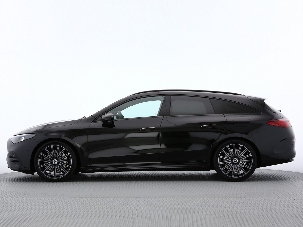 MERCEDES-BENZ CLA Shooting Brake 220 4Matic 8G-DCT, Benzin, Neuwagen, Automatik - 3