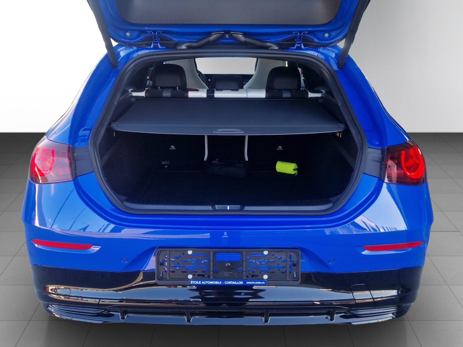MERCEDES-BENZ CLA Shooting Brake 220 4Matic 8G-DCT, Essence, Voiture nouvelle, Automatique - 6