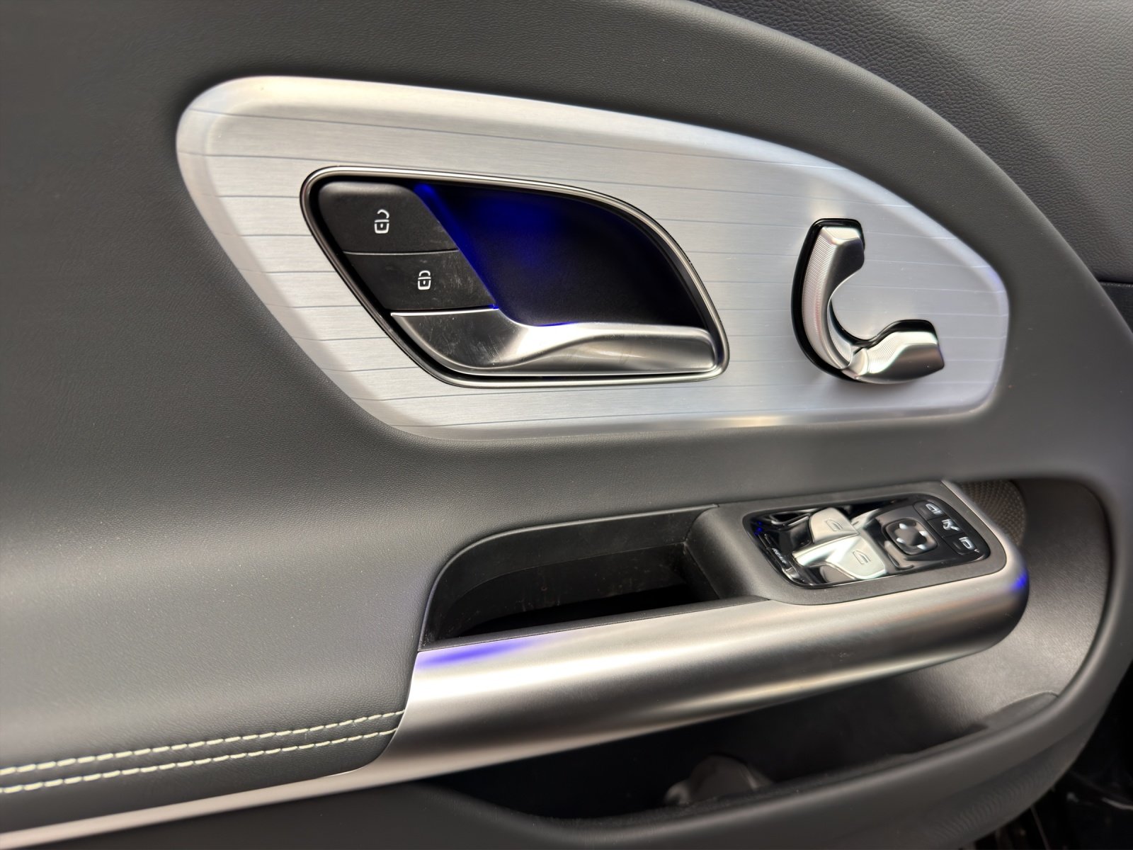 MERCEDES-BENZ CLA 220 4MATIC Shooting Brake, Essence, Voiture de démonstration, Automatique - 6