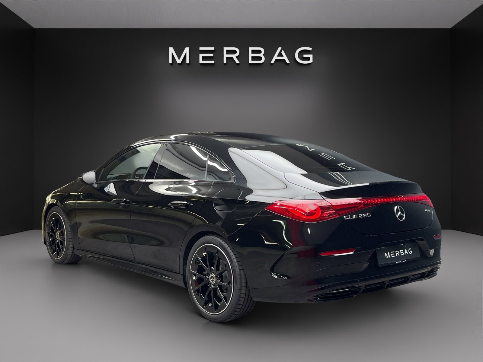 MERCEDES-BENZ CLA 220 8G-DCT 4Matic, Essence, Voiture nouvelle, Automatique - 4