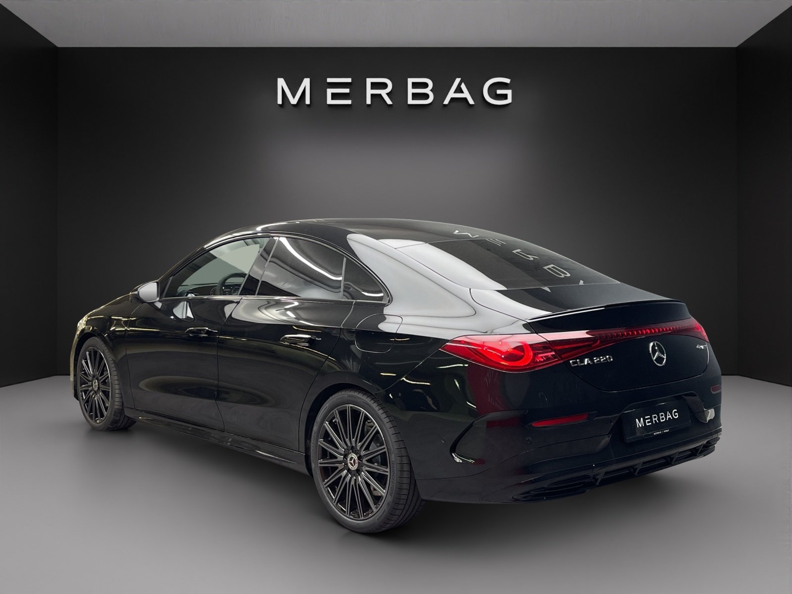 MERCEDES-BENZ CLA 220 8G-DCT 4Matic, Benzin, Neuwagen, Automatik - 4