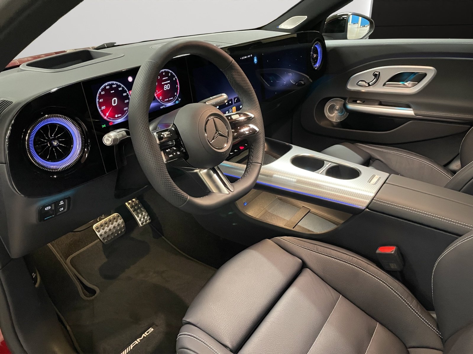MERCEDES-BENZ CLA 220 8G-DCT 4Matic, Essence, Voiture nouvelle, Automatique - 5