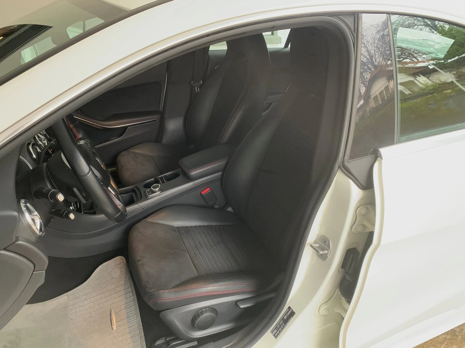 MERCEDES-BENZ CLA 220 CDI AMG Line 7G-DCT, Diesel, Occasion / Gebraucht, Automatik - 5