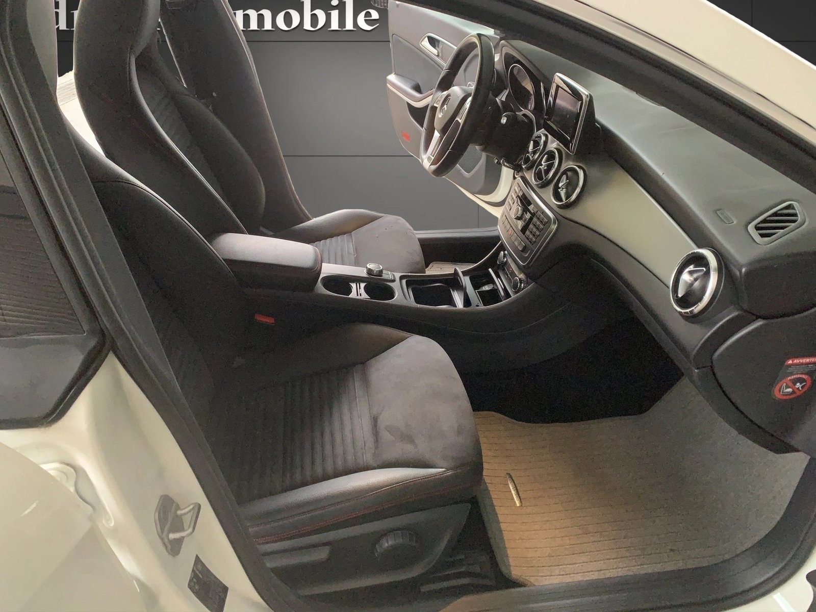 MERCEDES-BENZ CLA 220 CDI AMG Line 7G-DCT, Diesel, Occasion / Gebraucht, Automatik - 6