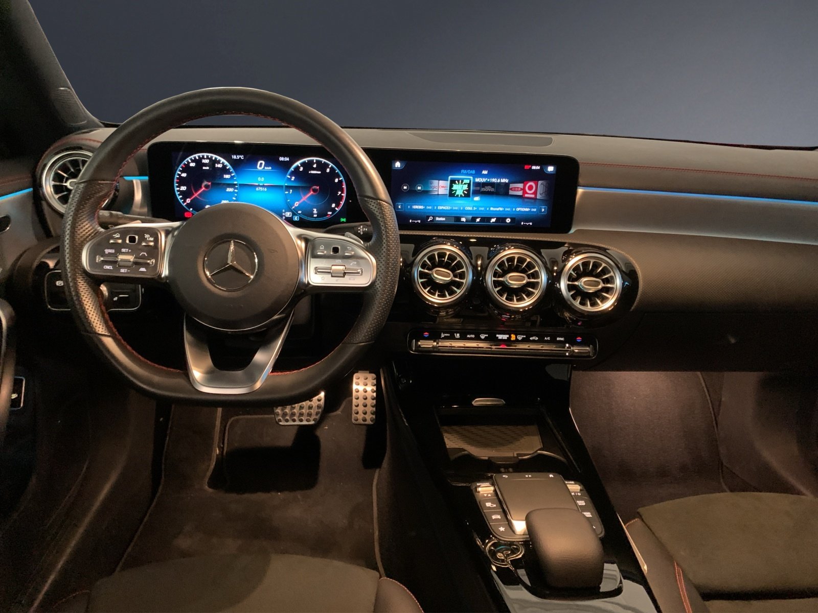 MERCEDES-BENZ CLA 220 AMG Line 4Matic, Benzin, Occasion / Gebraucht, Automatik - 7