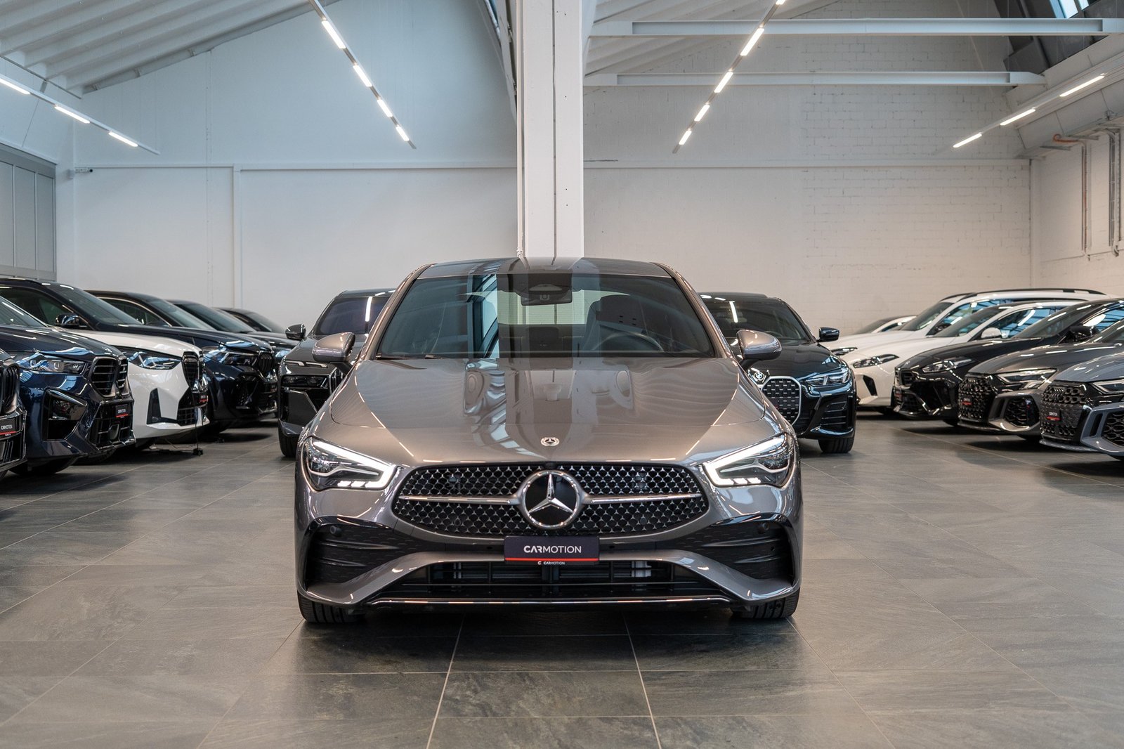 MERCEDES-BENZ CLA 220 AMG Line 4matic / Facelift / Rückfahr, Benzin, Occasion / Gebraucht, Automatik - 2