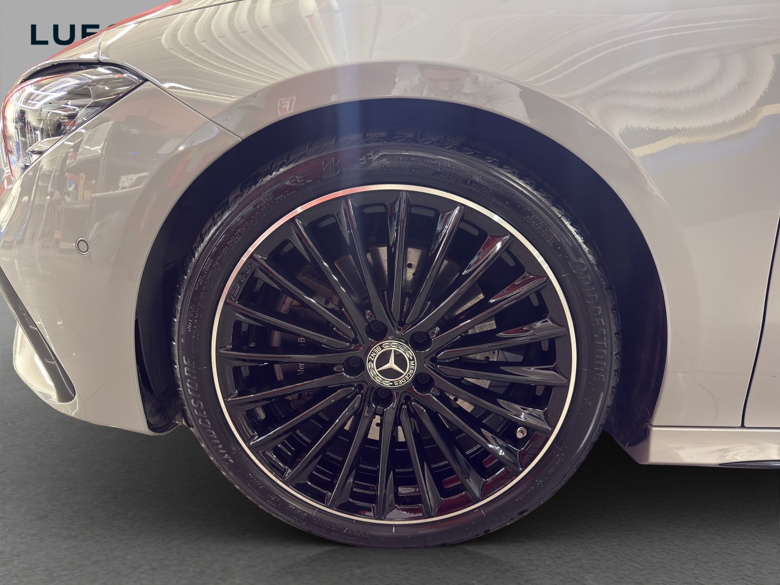 MERCEDES-BENZ CLA 220 4M - AMG / DISTRONIC / 360 Grad Kamera, Hybride Léger Essence/Électricité, Occasion / Utilisé, Automatique - 7
