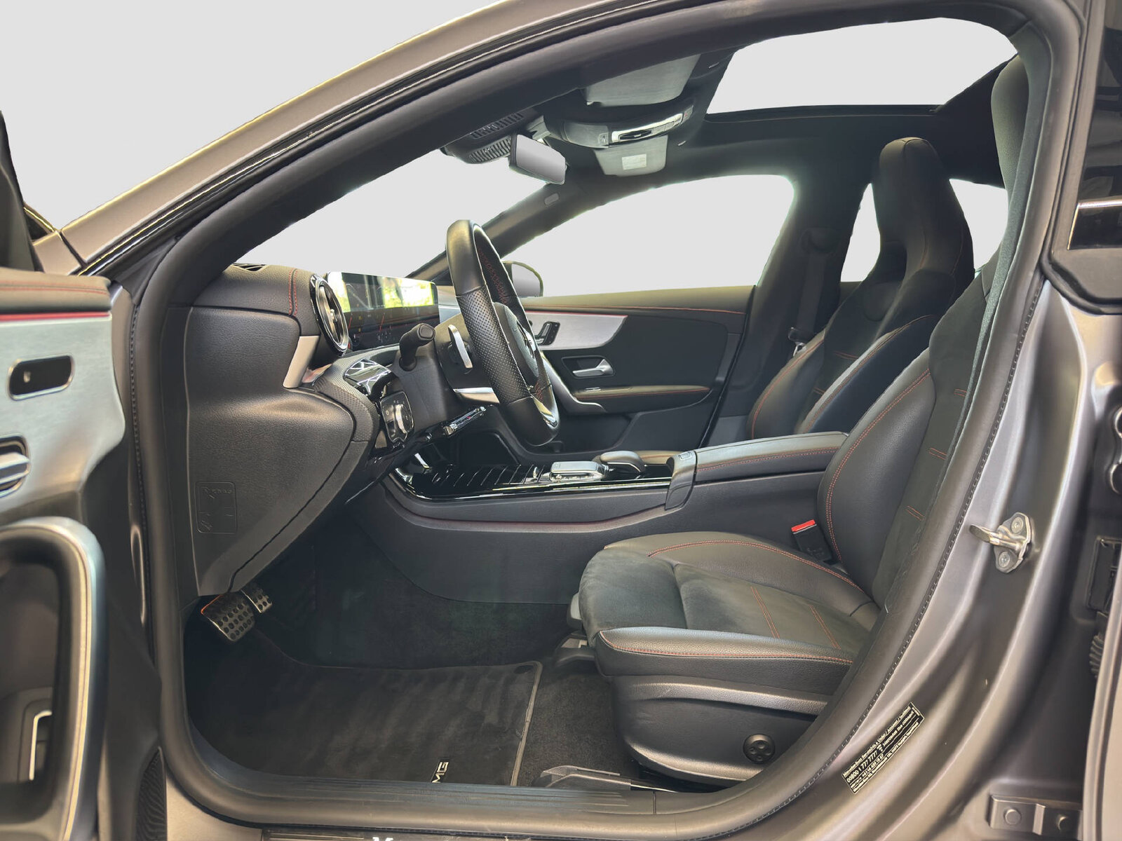 MERCEDES-BENZ CLA 220 AMG Line 4MATIC, Benzin, Occasion / Gebraucht, Automatik - 7