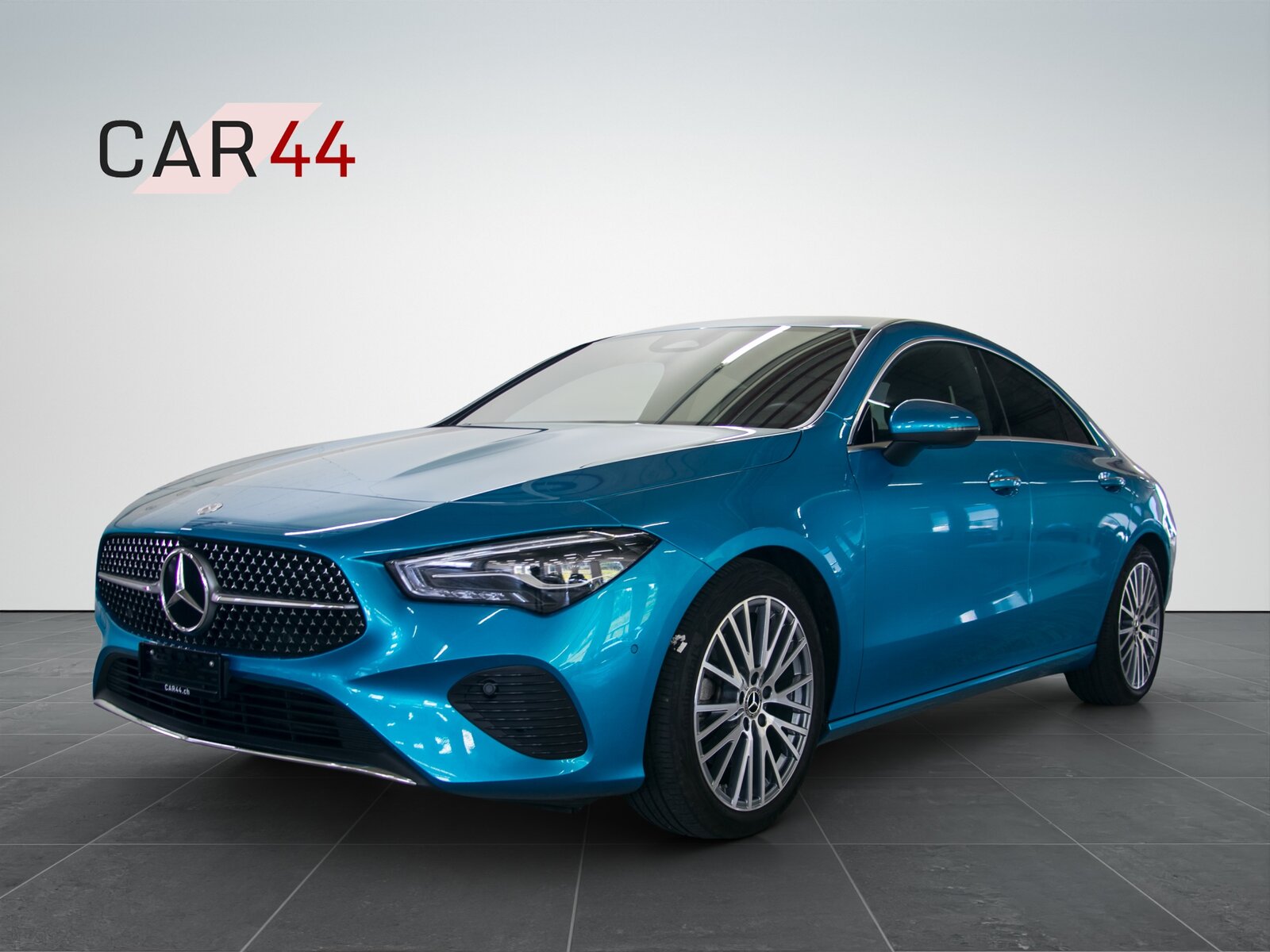 MERCEDES-BENZ CLA 220 4Matic 8G-DCT