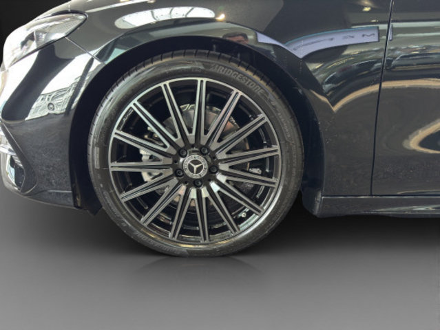 MERCEDES-BENZ CLA 220 8G-DCT 4Matic, Benzin, Vorführwagen, Automatik - 7