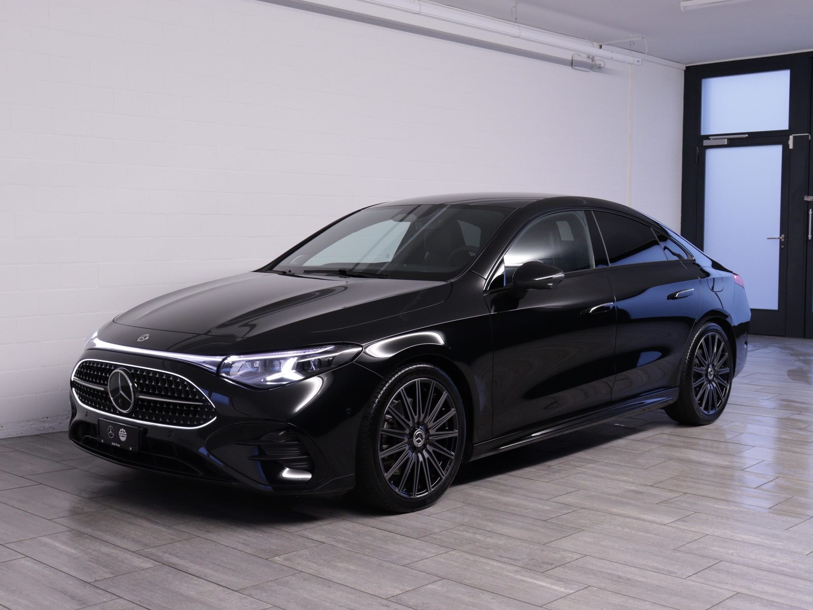 MERCEDES-BENZ CLA 220 AMG Line 4matic