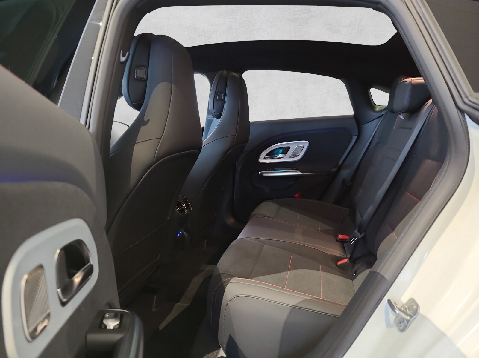 MERCEDES-BENZ CLA 220 4M AMG C178, Hybride Léger Essence/Électricité, Voiture de démonstration, Automatique - 3