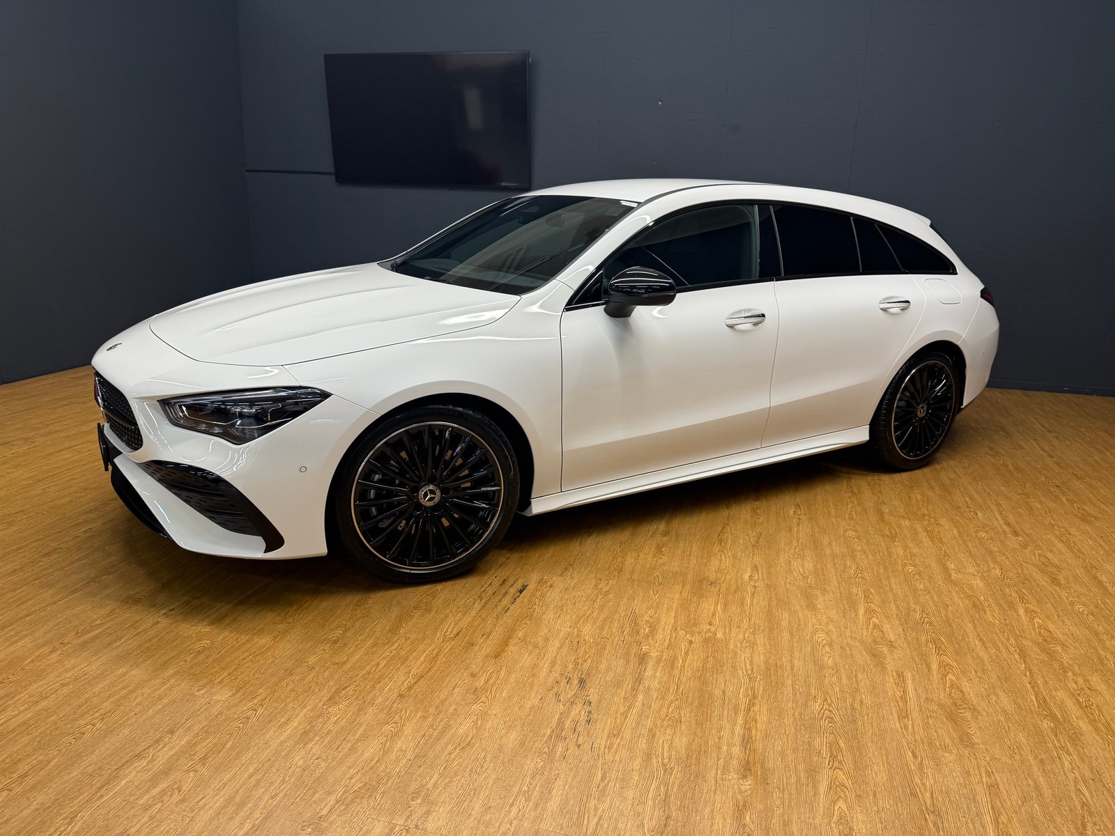 MERCEDES-BENZ CLA 250 4M - SB - AMG / DISTRONIC / Rückfahrkamera / Memory , Hybride Leggero Benzina/Elettrica, Occasioni / Usate, Automatico - 2
